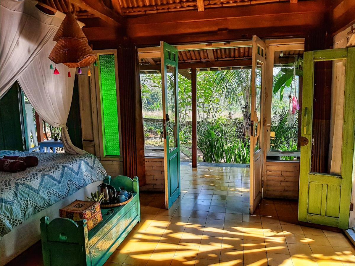 Janur Bungalow Магеланг Экстерьер фото